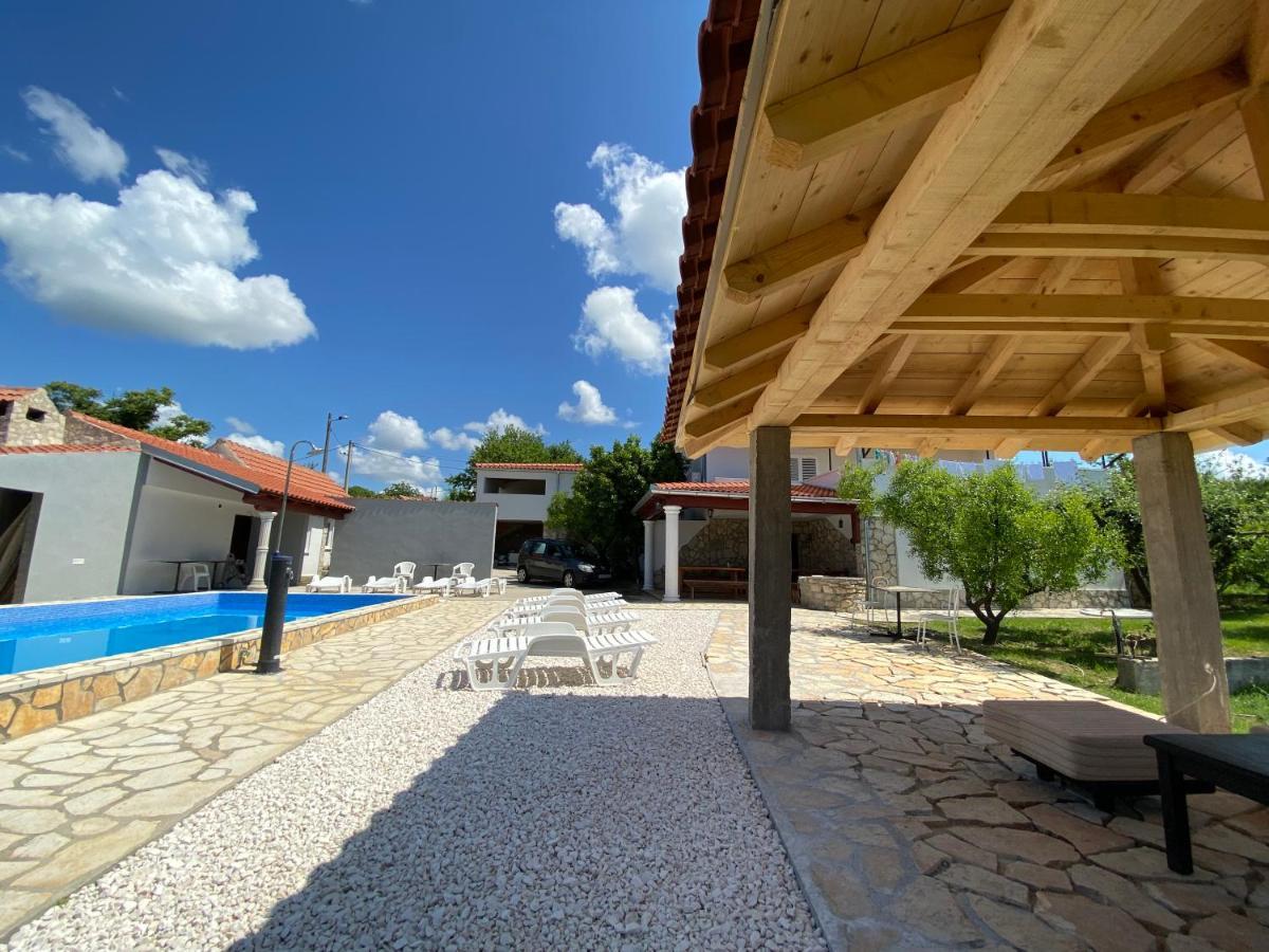Guest Accommodation Grozdanic Dubravice Екстер'єр фото